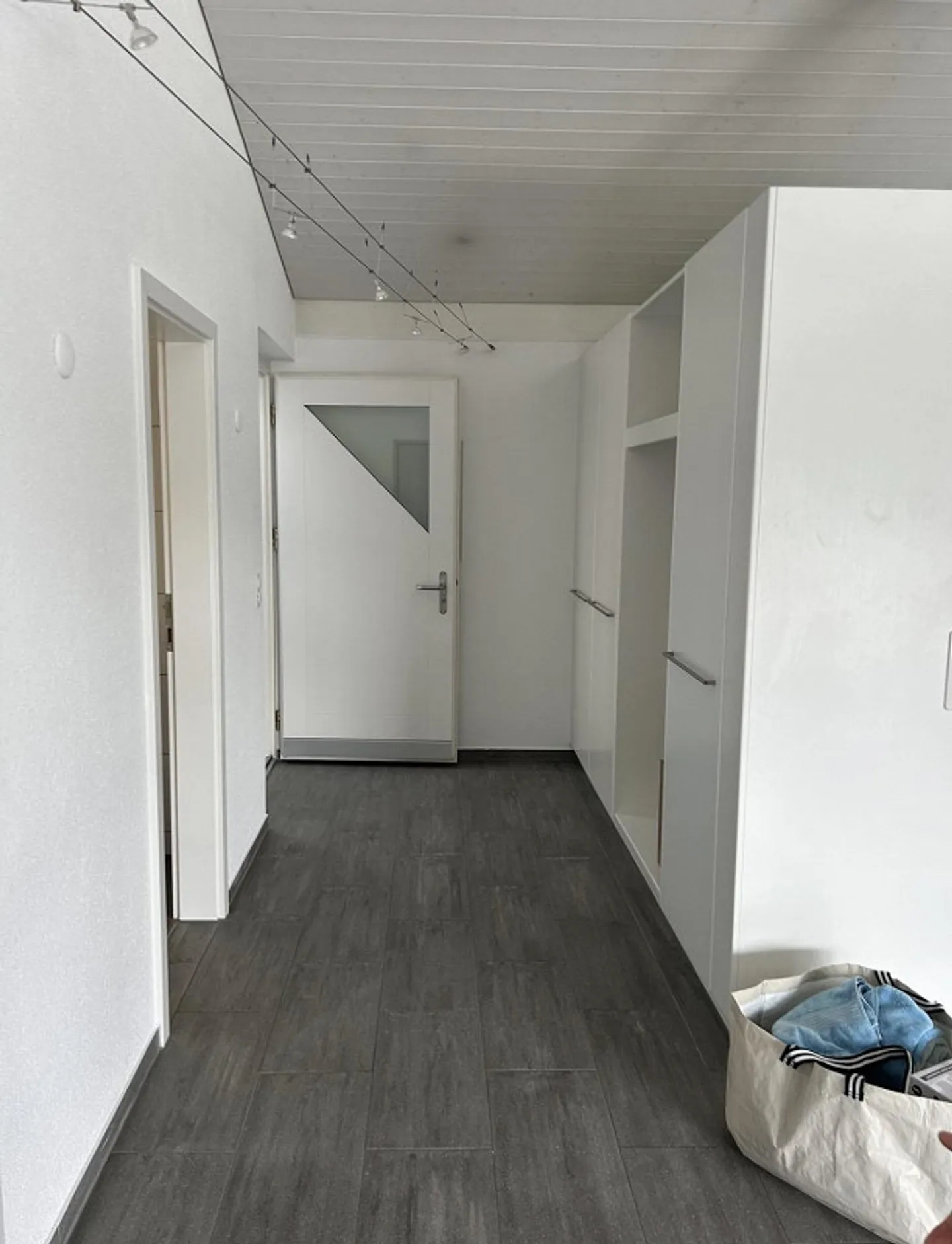 Appartement lumineux de 3,5 pièces avec balcon à Dottikon - disponible à partir de septembre 2026 - Photo 5 sur 5