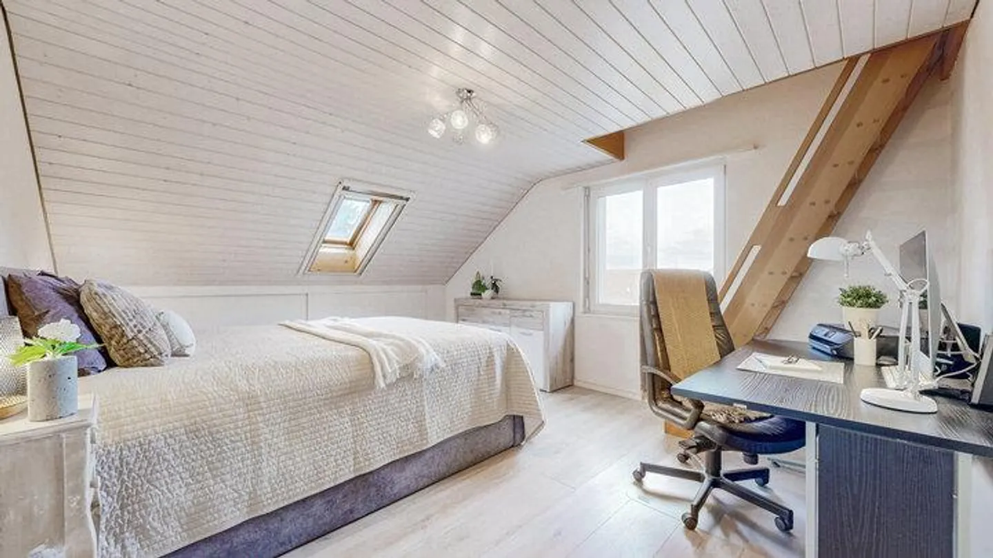 VIEL PLATZ UND CHARME - 5.5 ZIMMER MAISONETTE - Foto 5 von 8