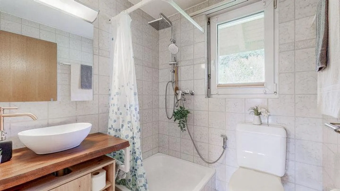 VIEL PLATZ UND CHARME - 5.5 ZIMMER MAISONETTE - Foto 6 von 8