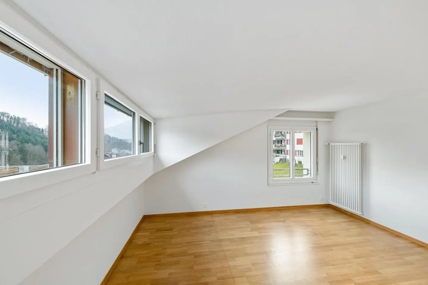 Appartement duplex moderne avec vue - Photo 6 sur 12