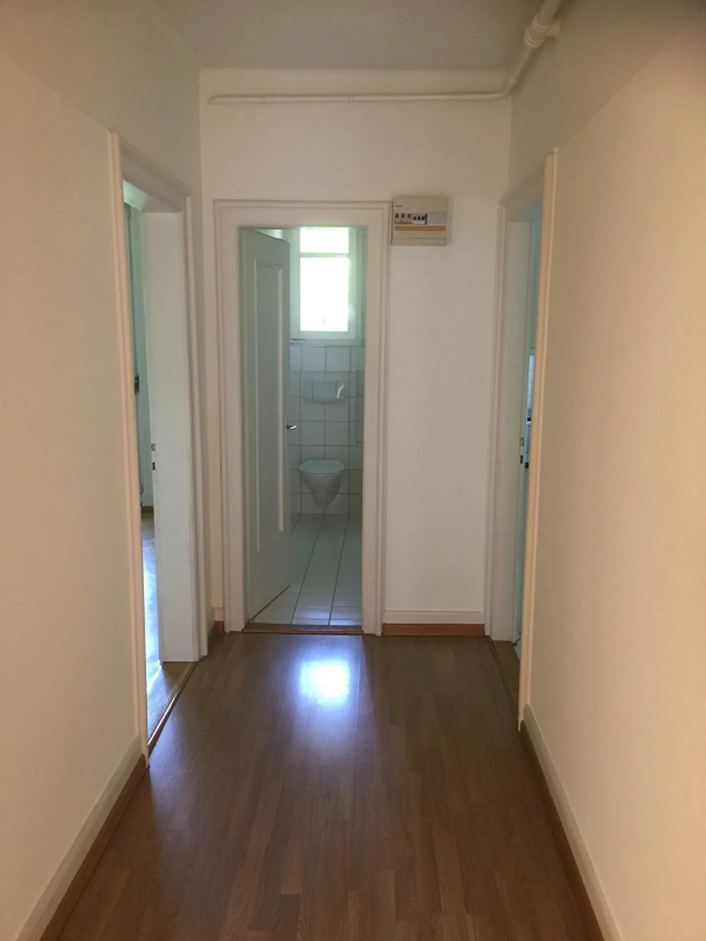 Looking for immediate subtenant for 3-room apartment in Gundeli - Photo 4 of 14