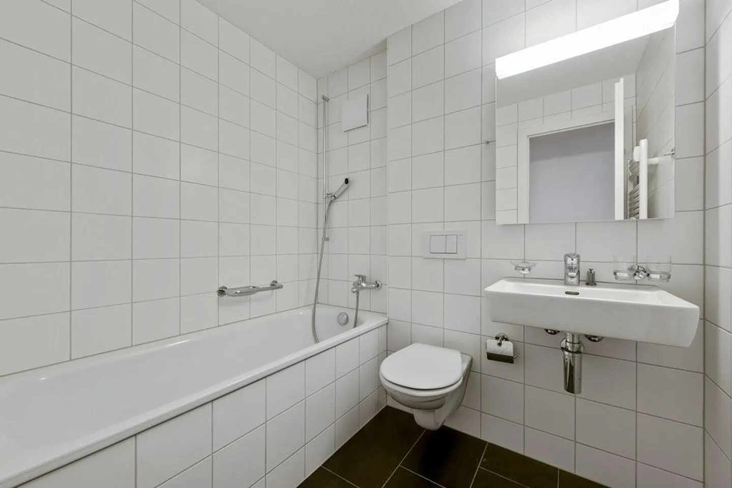Appartement duplex moderne avec vue - Photo 10 sur 12