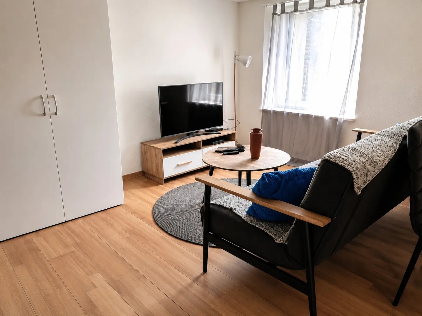 🏡Modern 3.5-Room Apartment with Furniture - Langnau am Albis Ideal for Companies and Families - Photo 6 of 13