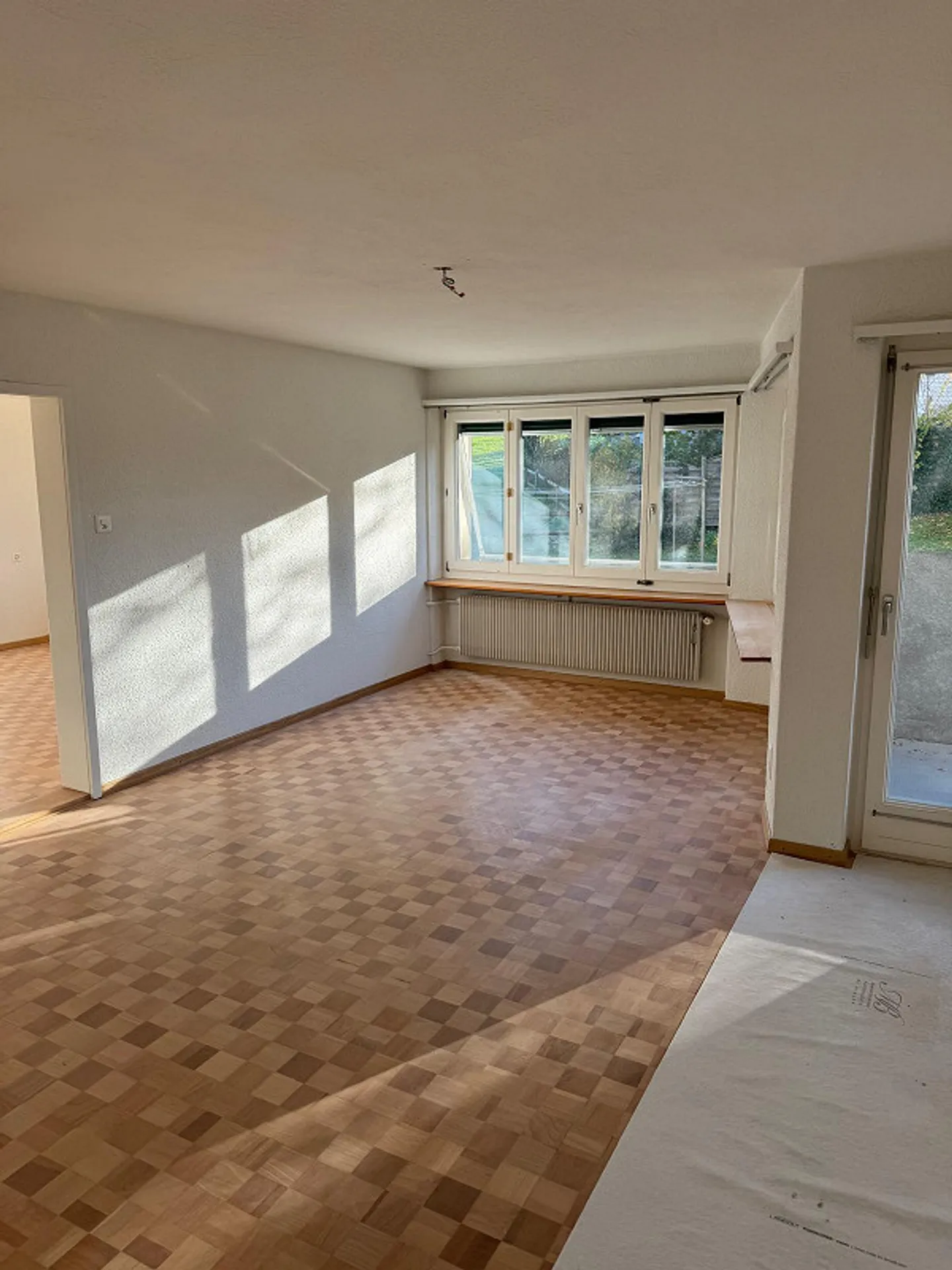 Frisch sanierte, helle 5-Zimmer-Wohnung in Teufen - Foto 2 von 8