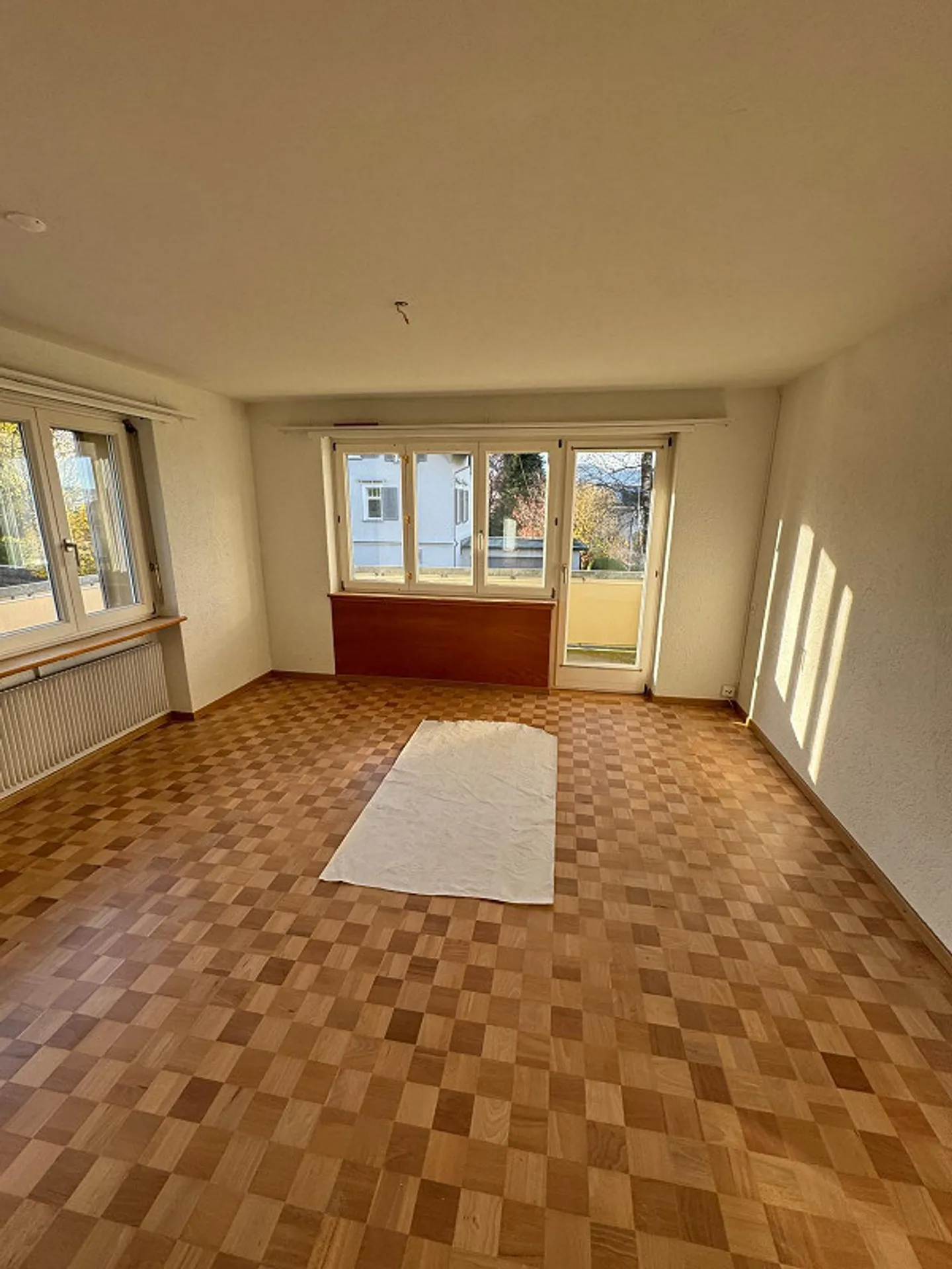 Frisch sanierte, helle 5-Zimmer-Wohnung in Teufen - Foto 3 von 8