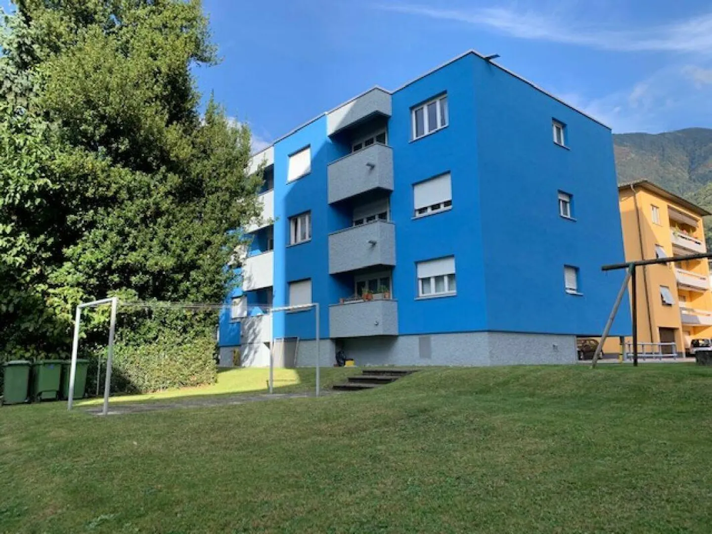 Luminoso monolocale arredato vicino EOC - Foto 8 di 8