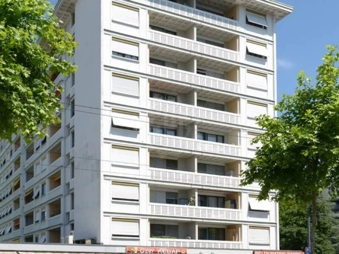 Dépôt - Photo 3 sur 4