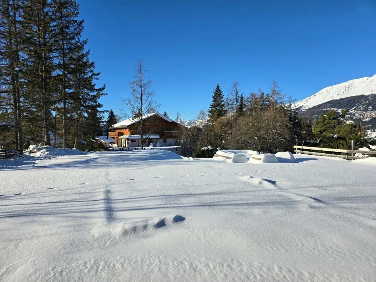 Chalet con 8,5 vani a Crans-Montana - Foto 4 di 9