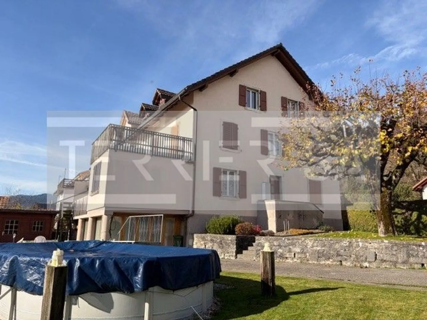 Edificio in affitto con 3 appartamenti - Grande potenziale! - Foto 3 di 8