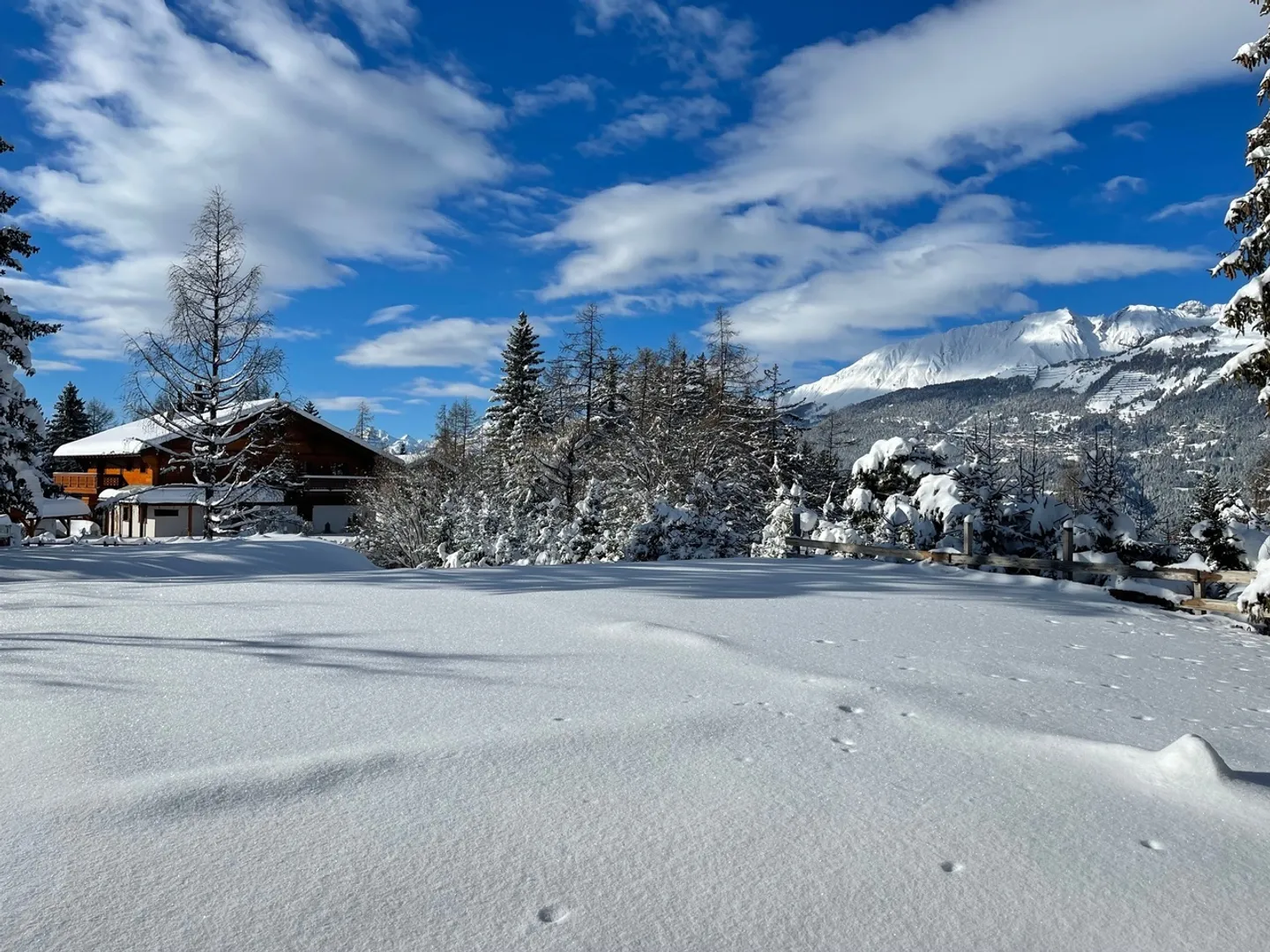 Chalet con 8,5 vani a Crans-Montana - Foto 6 di 9