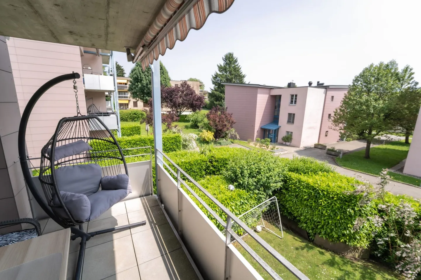 MOLTO BEN SITUATO, LUMINOSO, SPAZIOSO - Foto 1 di 9