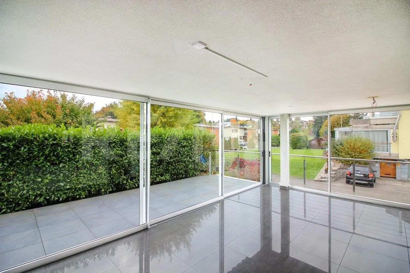 4.5-room apartment with winter garden and communal lawn - Photo 5 of 13