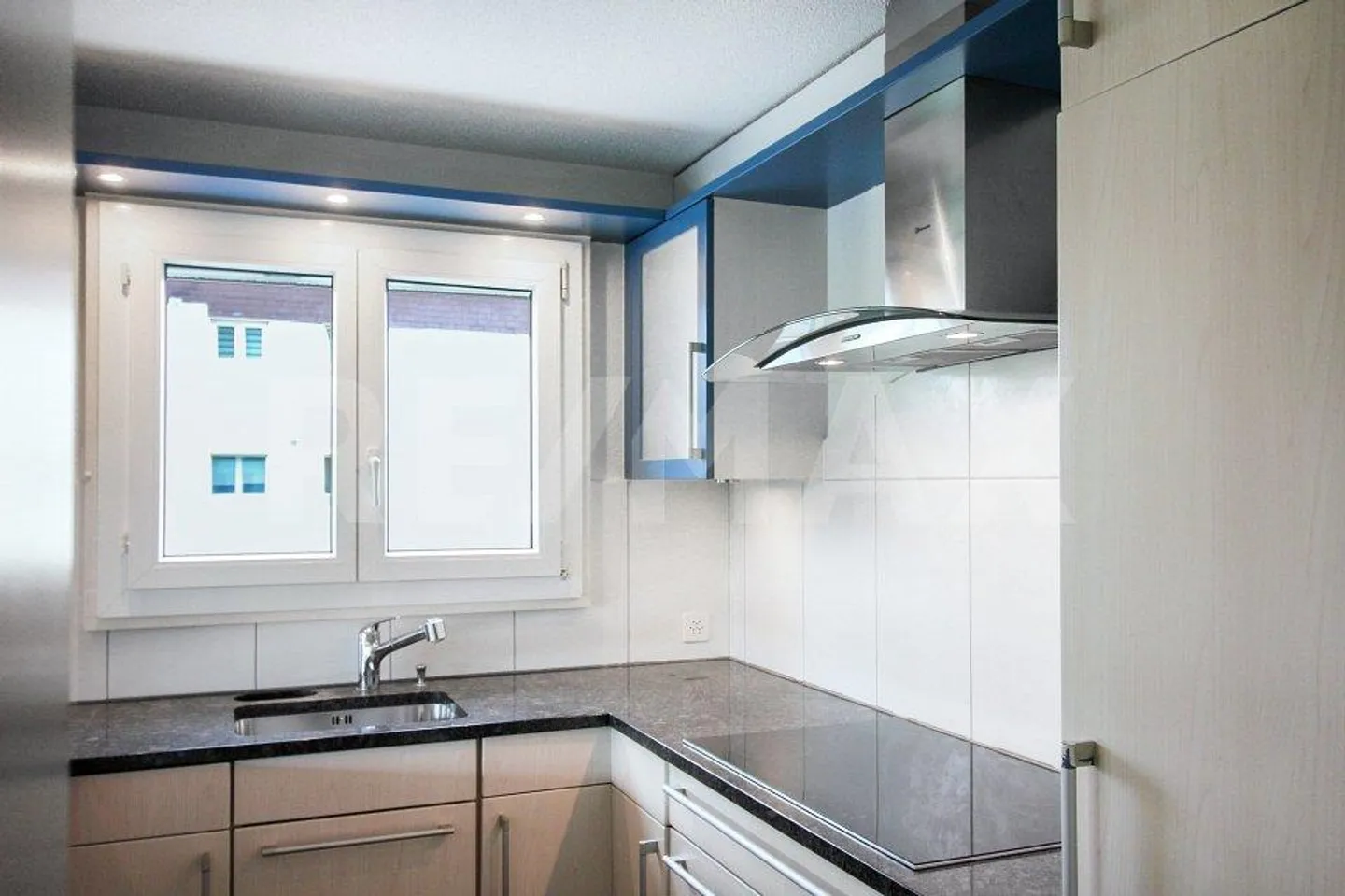 4.5-room apartment with winter garden and communal lawn - Photo 6 of 13