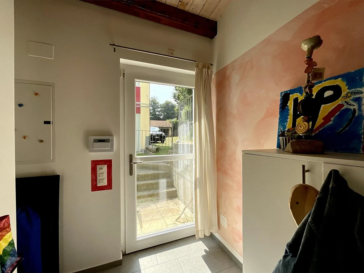 10 Minutes from Caslano - Beautiful House in the Green for Sale - Photo 7 of 13