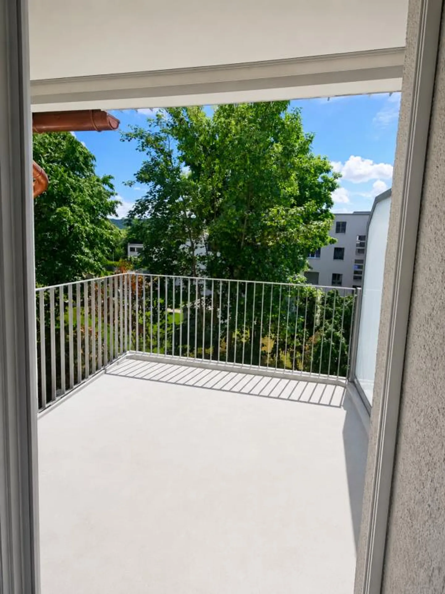 Modernes Apartment in Oberengstringen - Foto 11 von 12