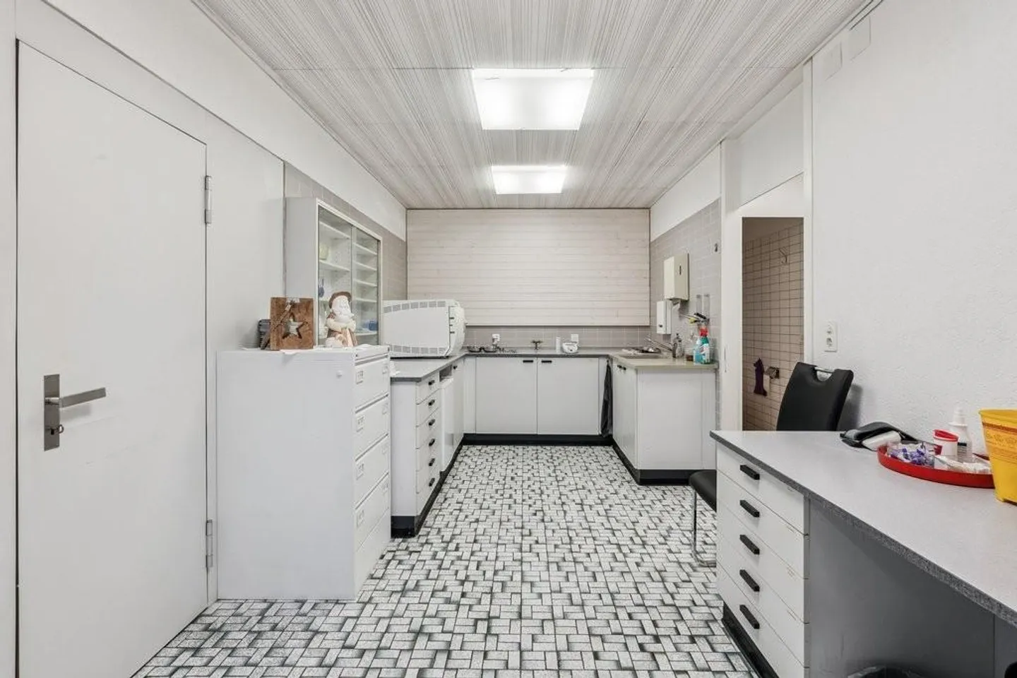 Opportunità: Spazio per studio/ufficio nel popolare centro medico di Arbon - Foto 7 di 11