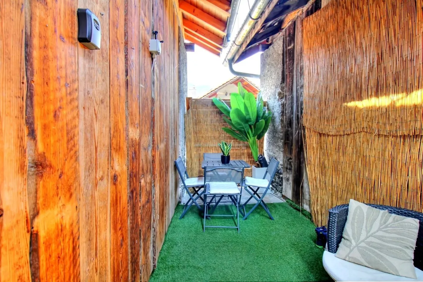 Village House with 4.5 Rooms - Photo 8 of 10