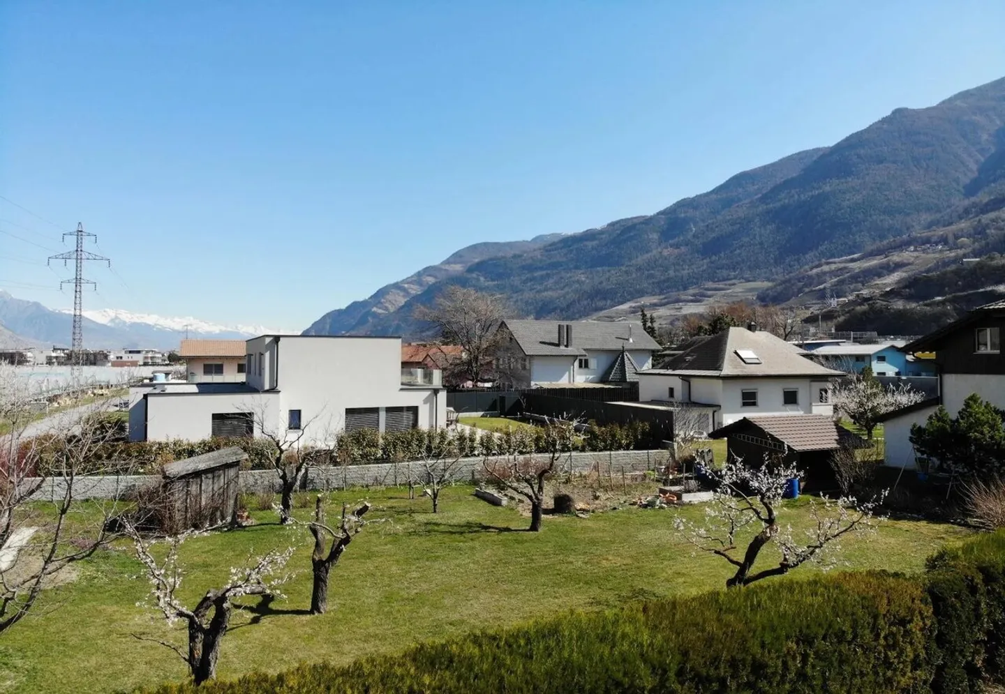 Magnificent new villa in Saxon - Photo 4 of 5