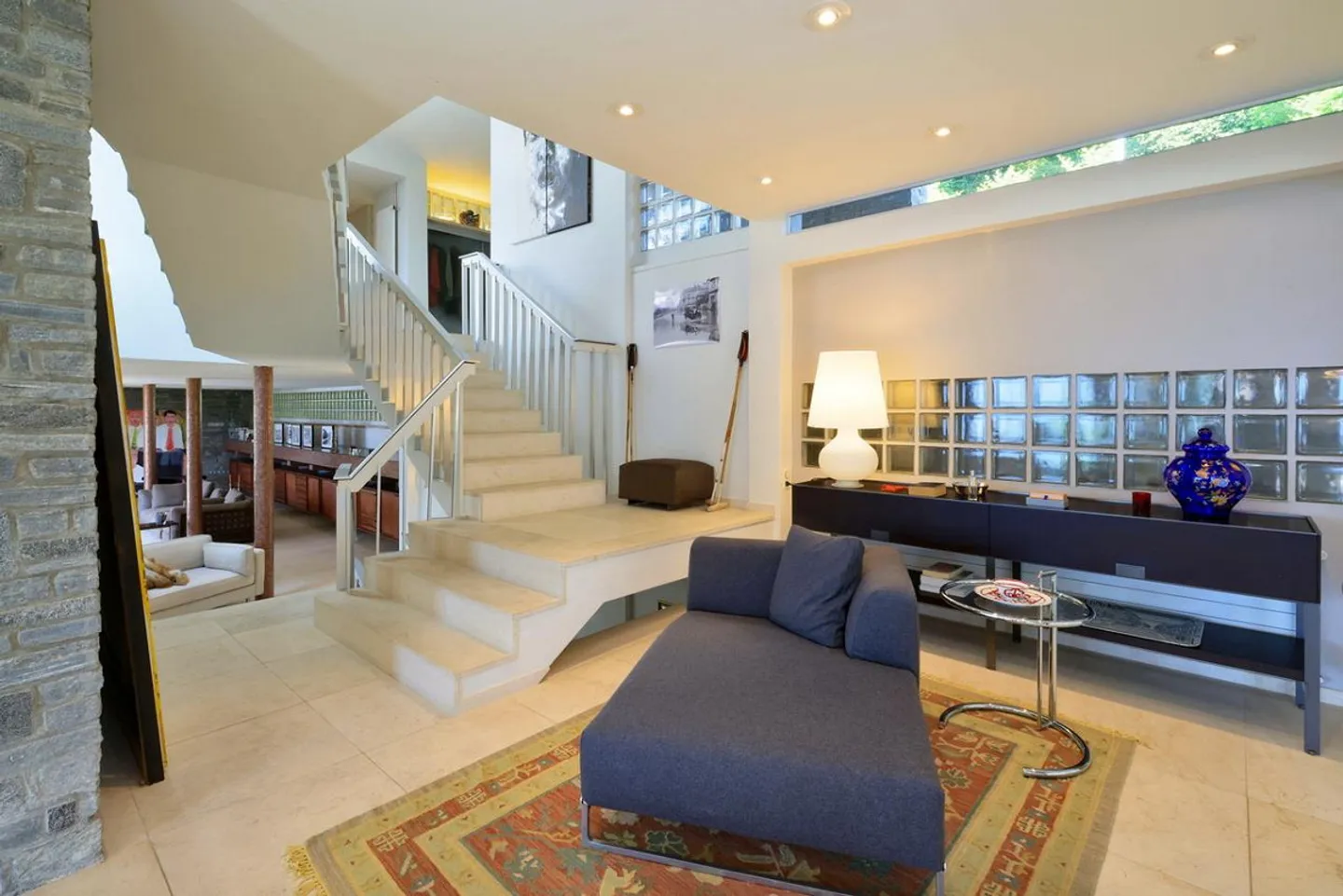 Moderne Villa mit Seeblick - Foto 4 von 19
