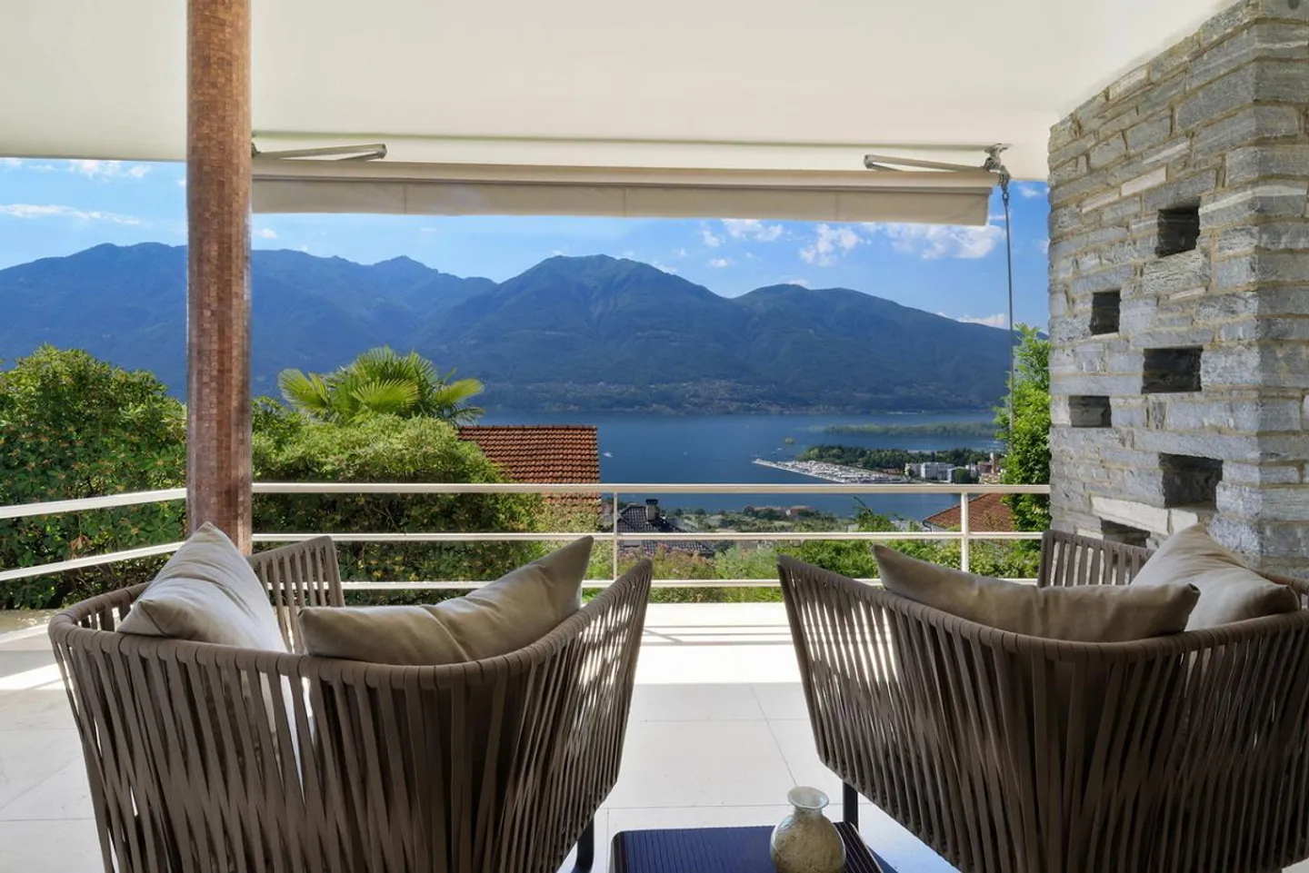Moderne Villa mit Seeblick - Foto 12 von 19