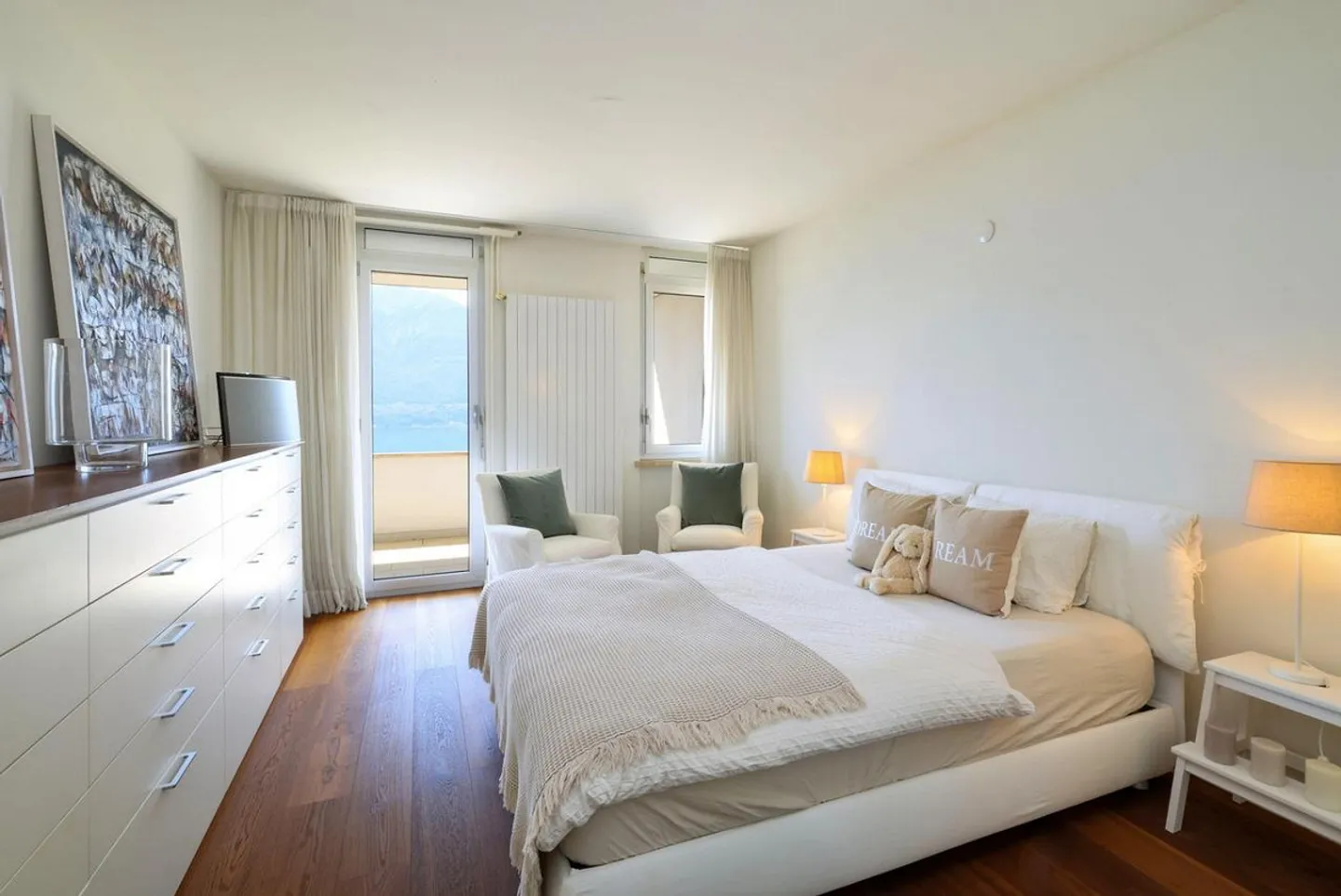 Moderne Villa mit Seeblick - Foto 13 von 19