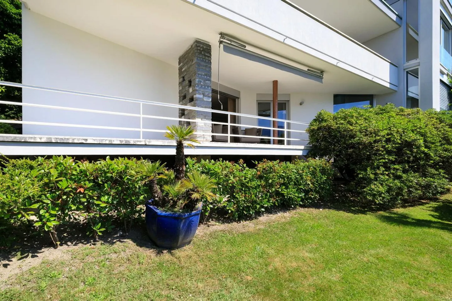 Moderne Villa mit Seeblick - Foto 16 von 19