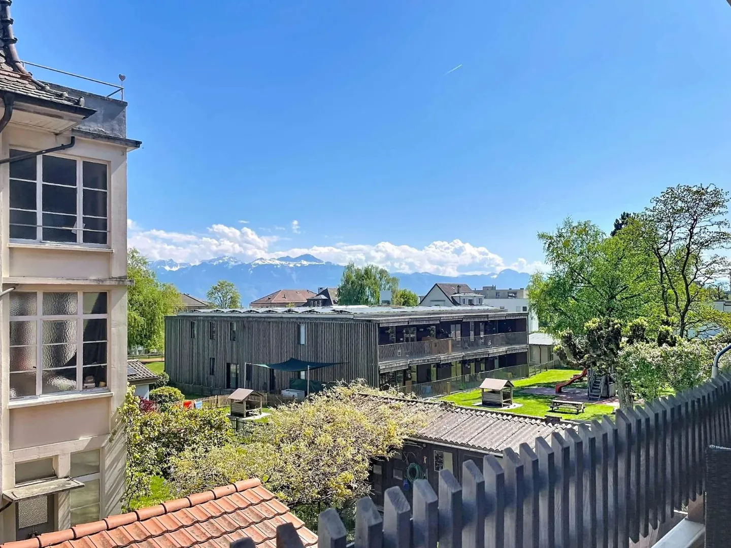 Sunny with spacious balcony - Photo 1 of 8