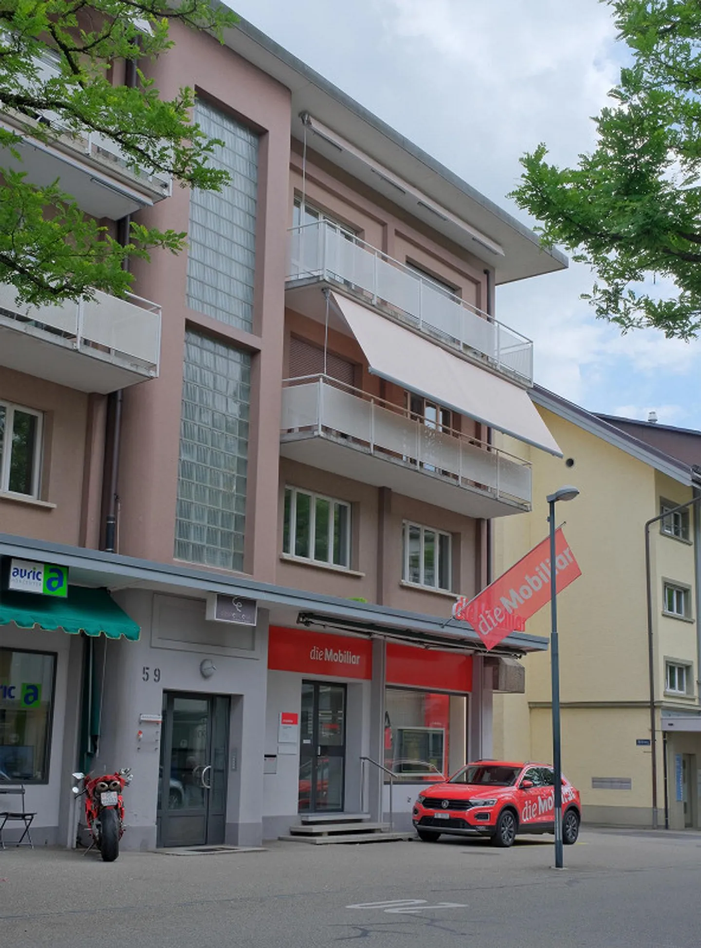 Spacious Office/Practice Space near Burgdorf Station - Photo 1 of 17