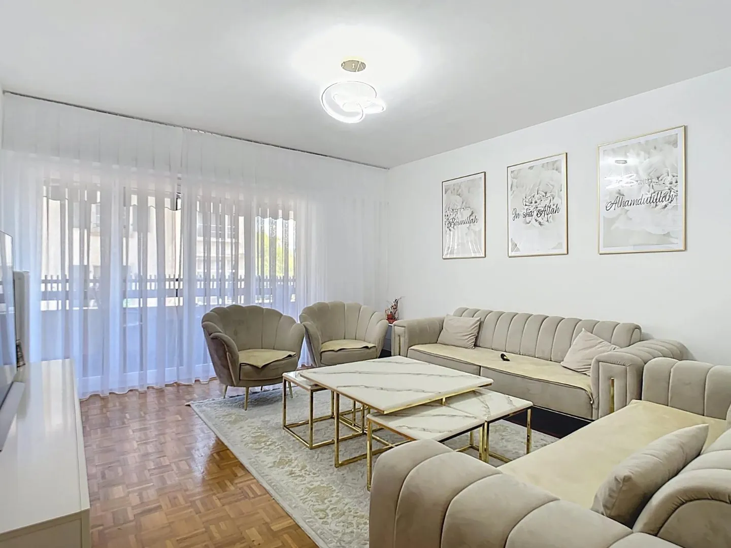 Sunny with spacious balcony - Photo 2 of 8