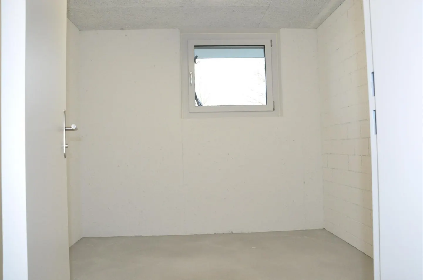 Available/Hobby Room for Rent... - Photo 3 of 3