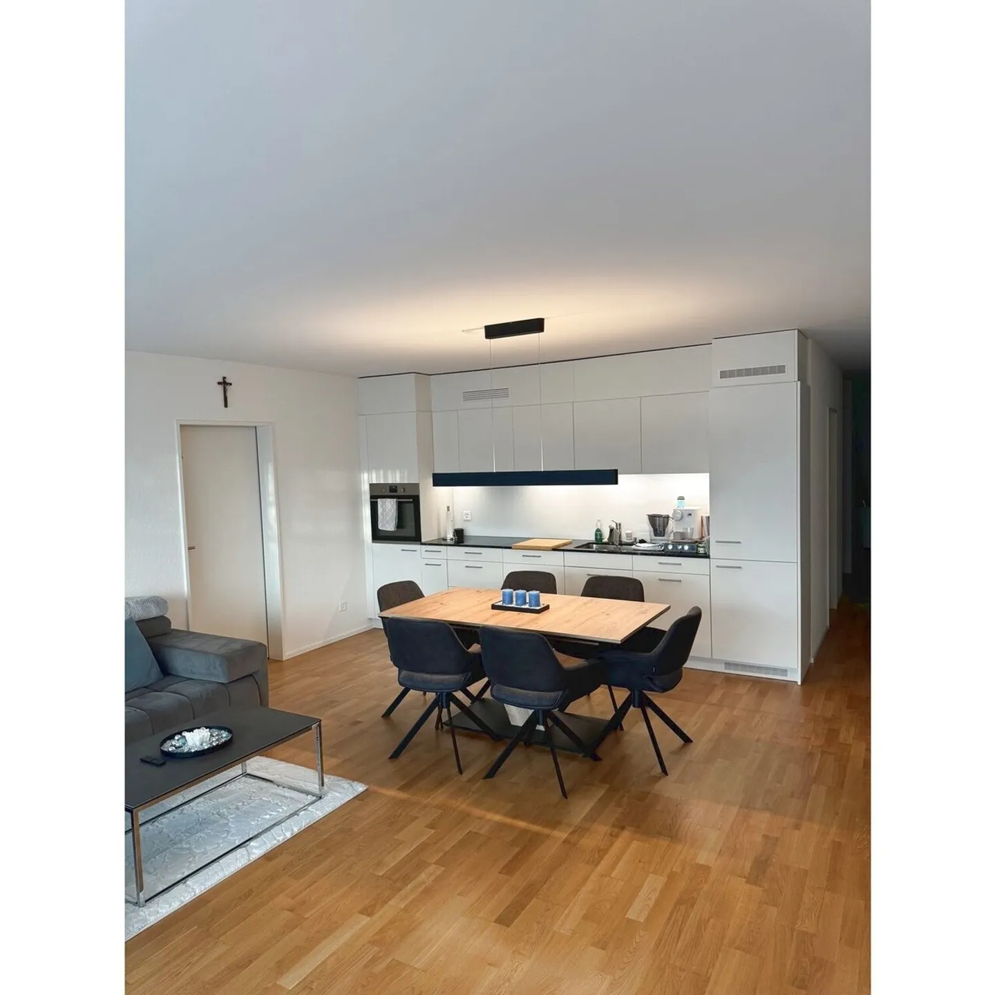 Modern Apartment in Biberist - Photo 3 of 9