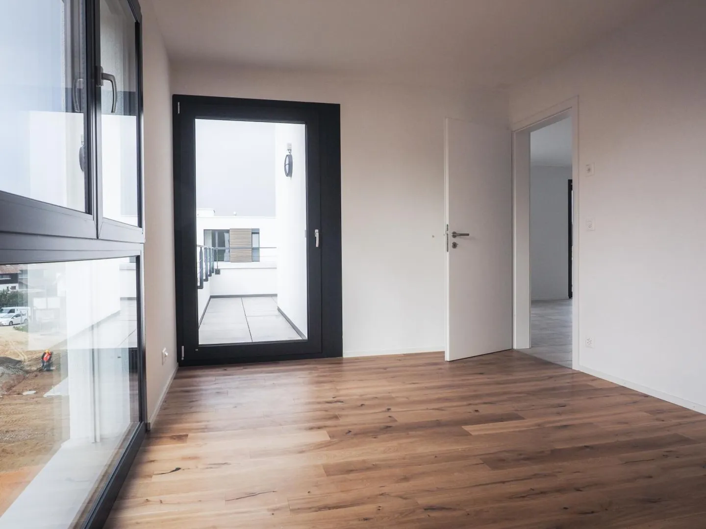 Stunning Penthouse with Terrace - Photo 15 of 17