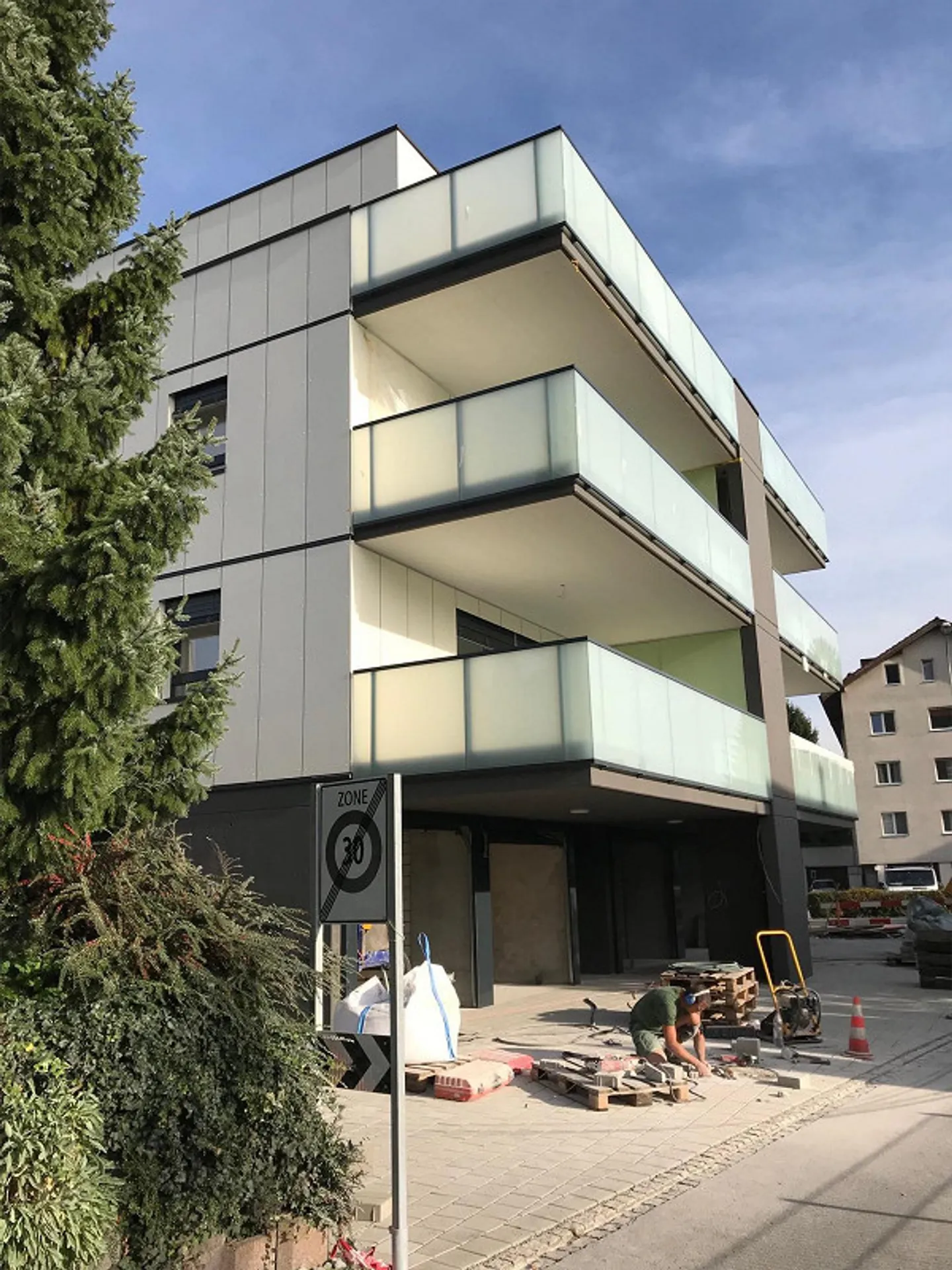 Ampio appartamento di 2,5 stanze con grande balcone - Foto 1 di 1