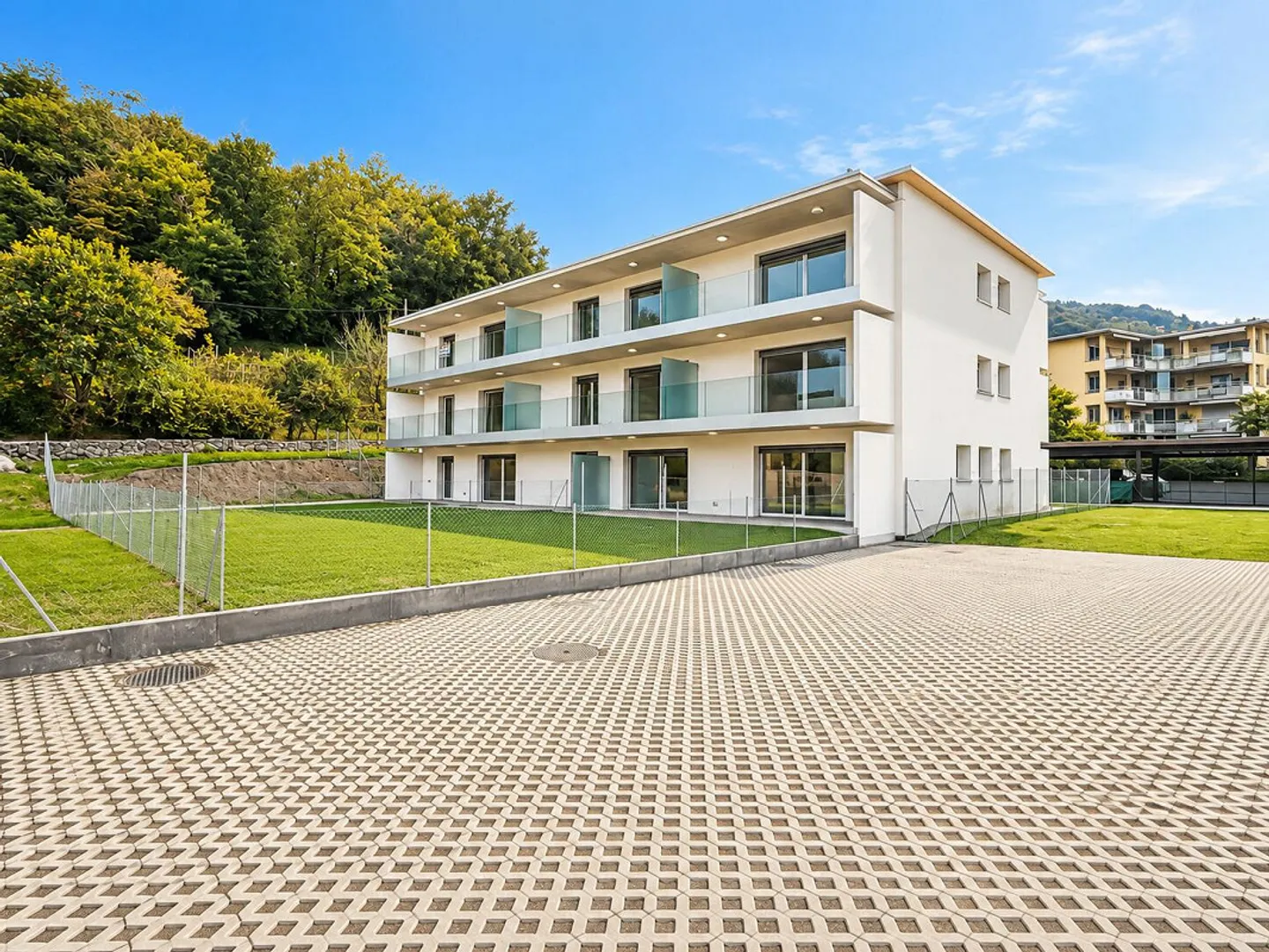 NEUE 3.5-ZIMMER-WOHNUNG IM ZWEITEN STOCK - Foto 1 von 5