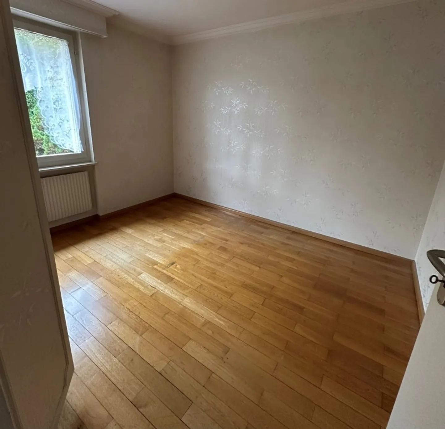 07725 - 5,5-Zimmer-Wohnung Erdgeschoss und Untergeschoss - Rte de Morgins 48 - Monthey - Foto 3 von 5