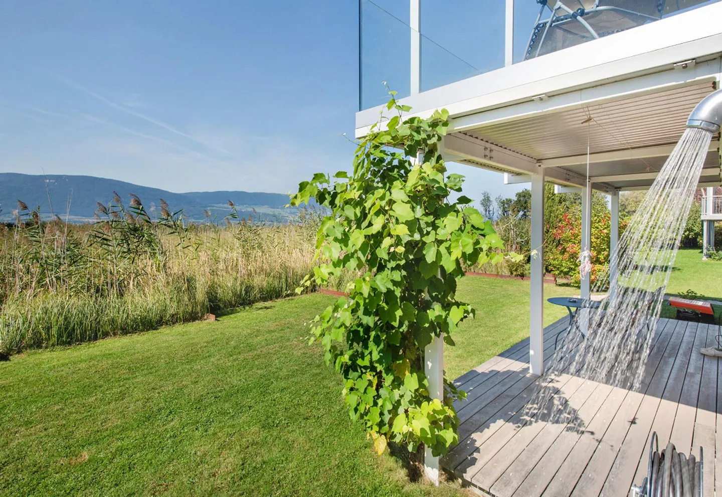 Nature, Architecture & Living Comfort - Photo 5 of 16