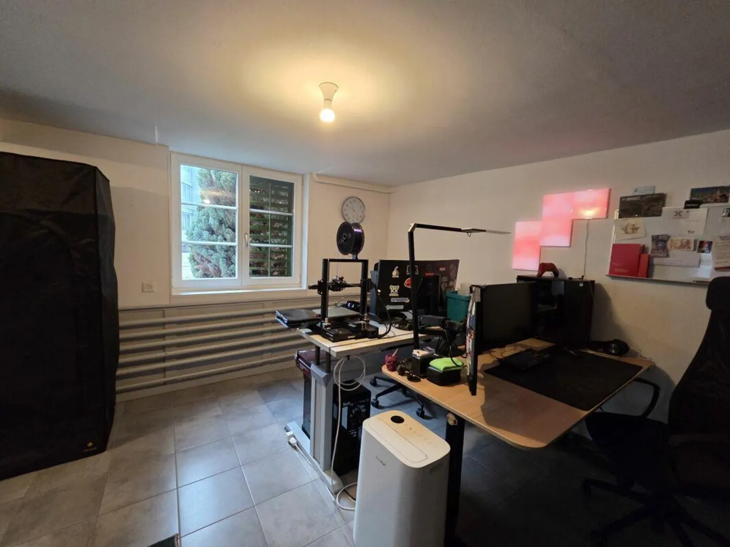 Studio, Office - Photo 2 of 6