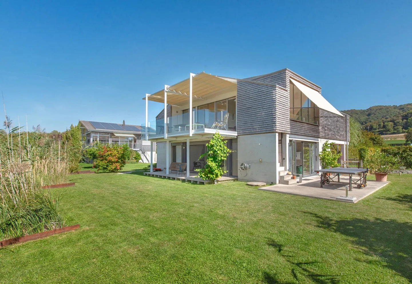 Nature, Architecture & Living Comfort - Photo 2 of 16