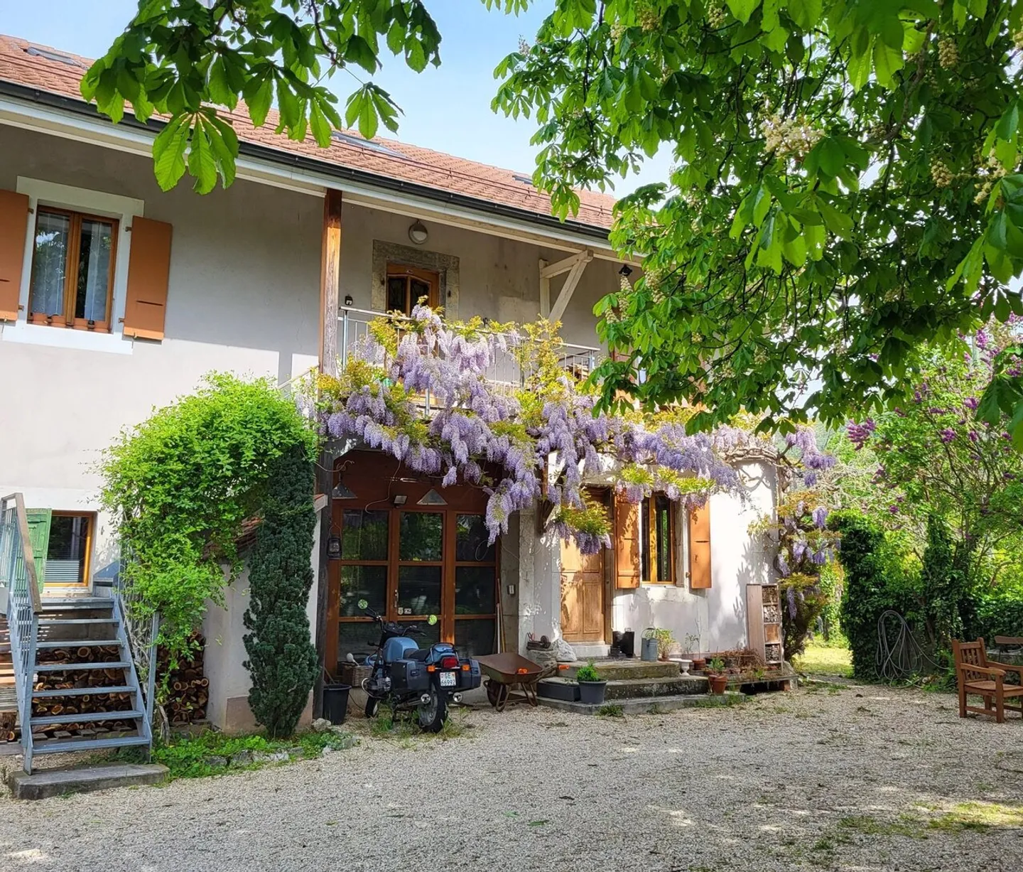 Ferme de caractère à Veyrier - Photo 1 sur 12