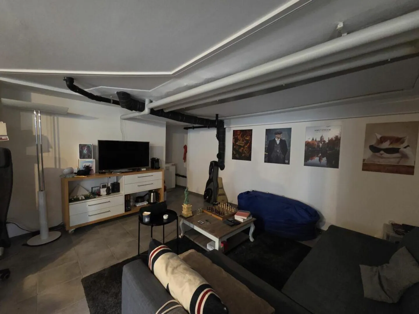 Studio, Office - Photo 3 of 6