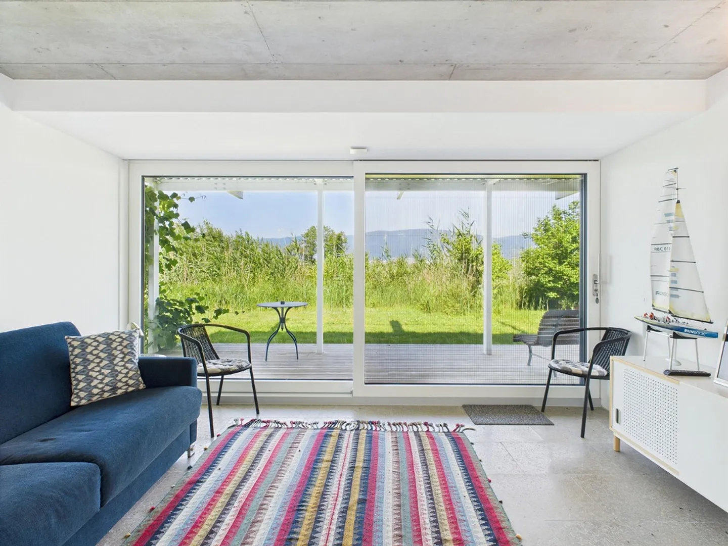 Nature, Architecture & Living Comfort - Photo 12 of 16