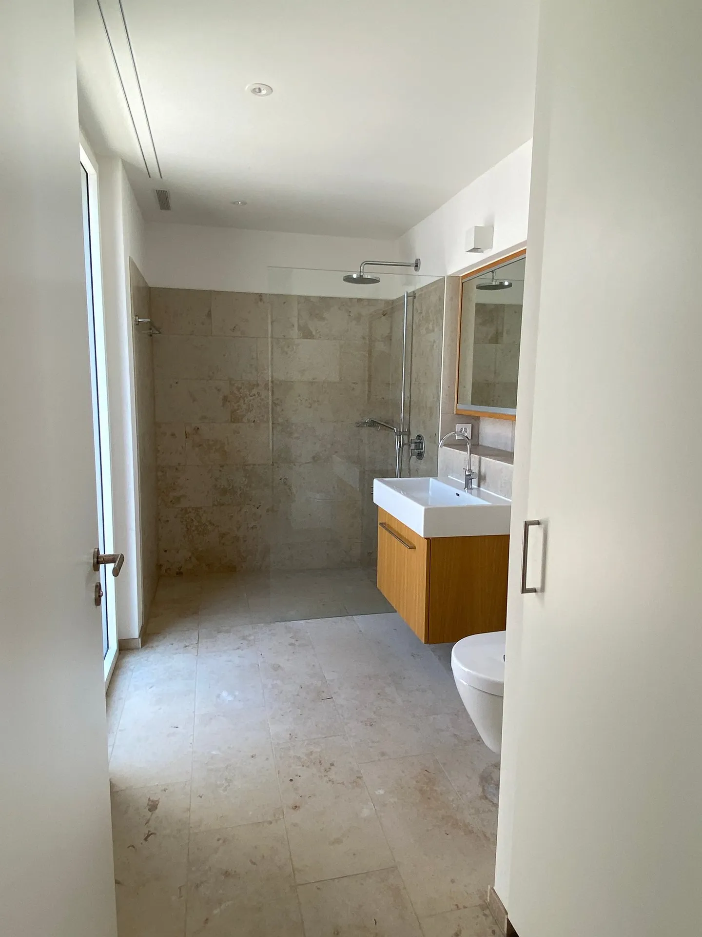 Exklusive Attika-Wohnung mit Weitsicht über Altstetten - Foto 7 von 13