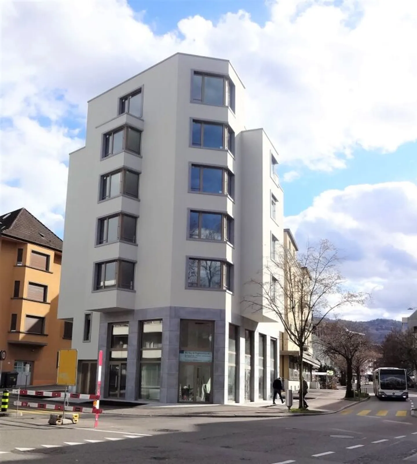 Exklusive Attika-Wohnung mit Weitsicht über Altstetten - Foto 11 von 13