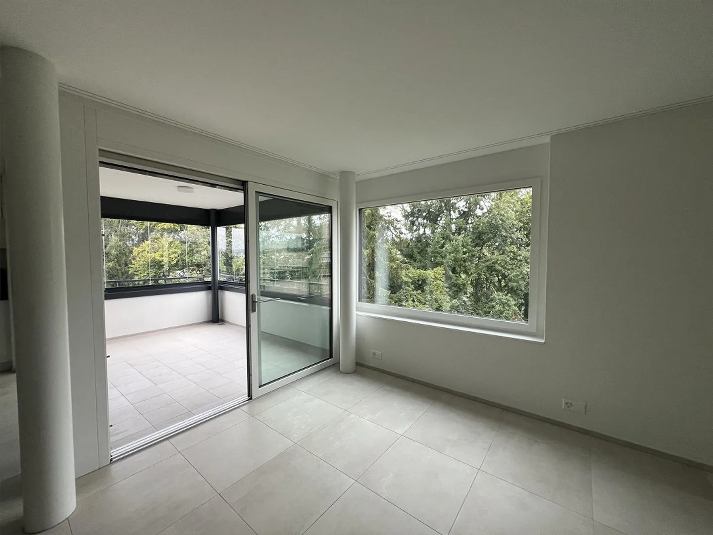 Centrally located modern new apartment - Photo 14 of 14
