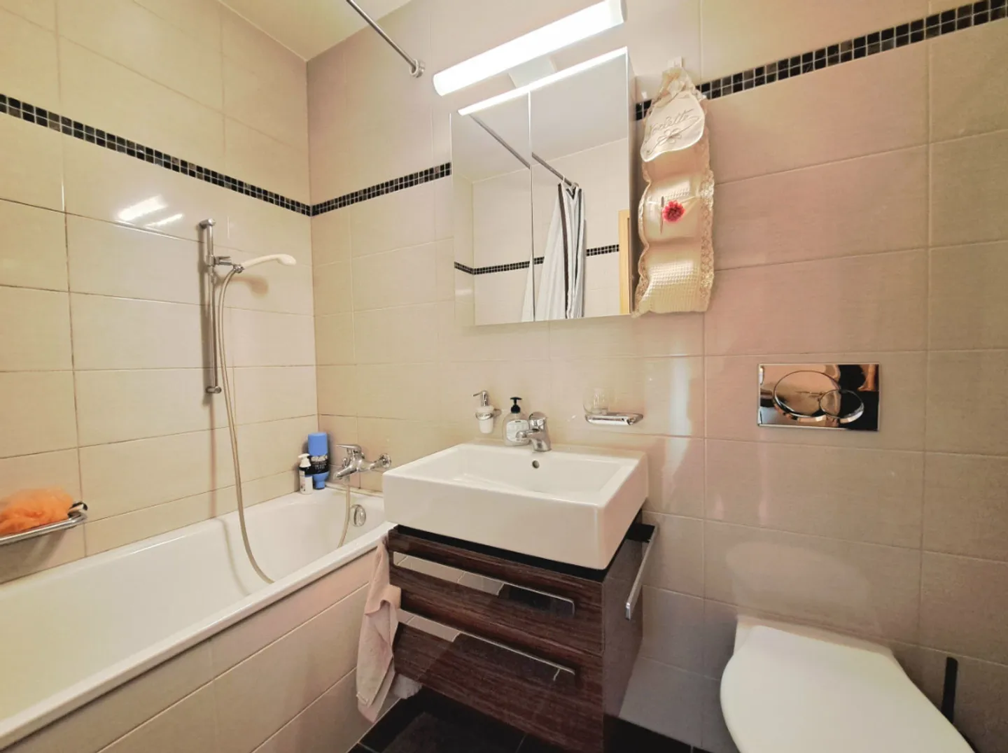 3.5-room apartment in the heights of Lausanne - Sold rented - Photo 7 of 8