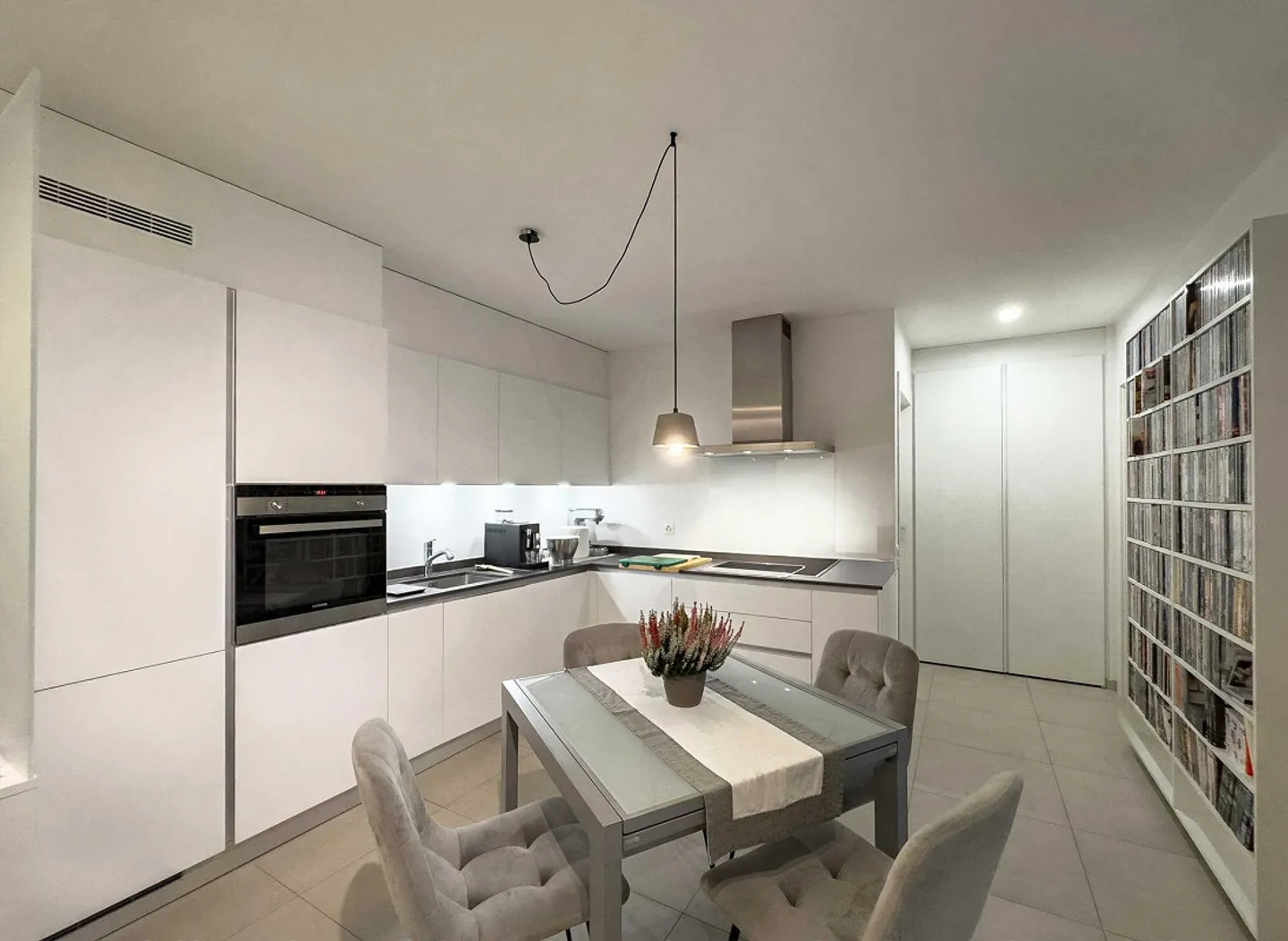 Appartamento con 2,5 stanze e giardino privato a Mendrisio - Foto 3 di 10