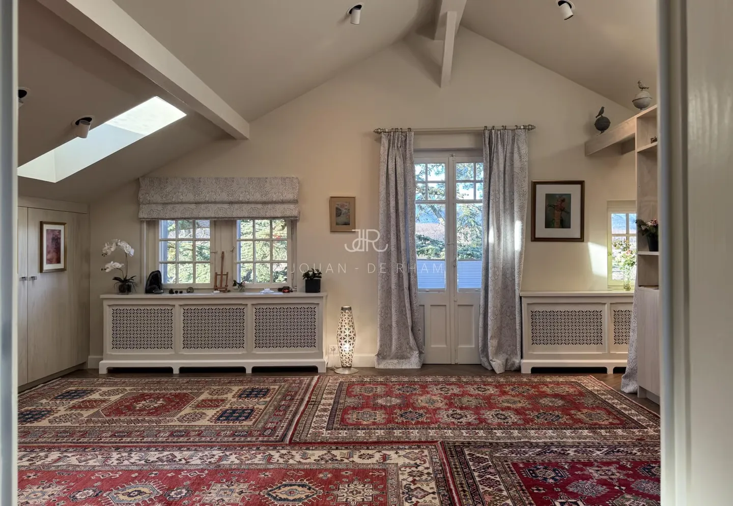 Collex-Bossy | Beautifully renovated charming chalet away from nuisances - Photo 6 of 13
