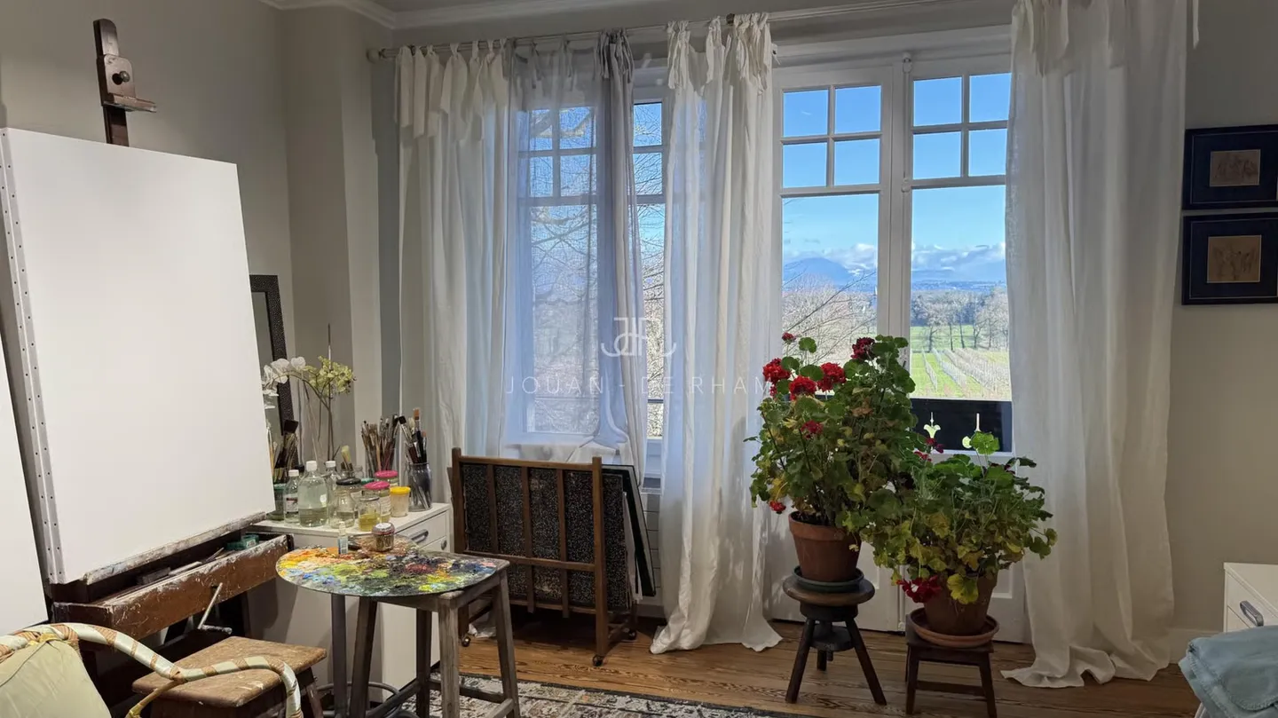 Collex-Bossy | Beautifully renovated charming chalet away from nuisances - Photo 9 of 13