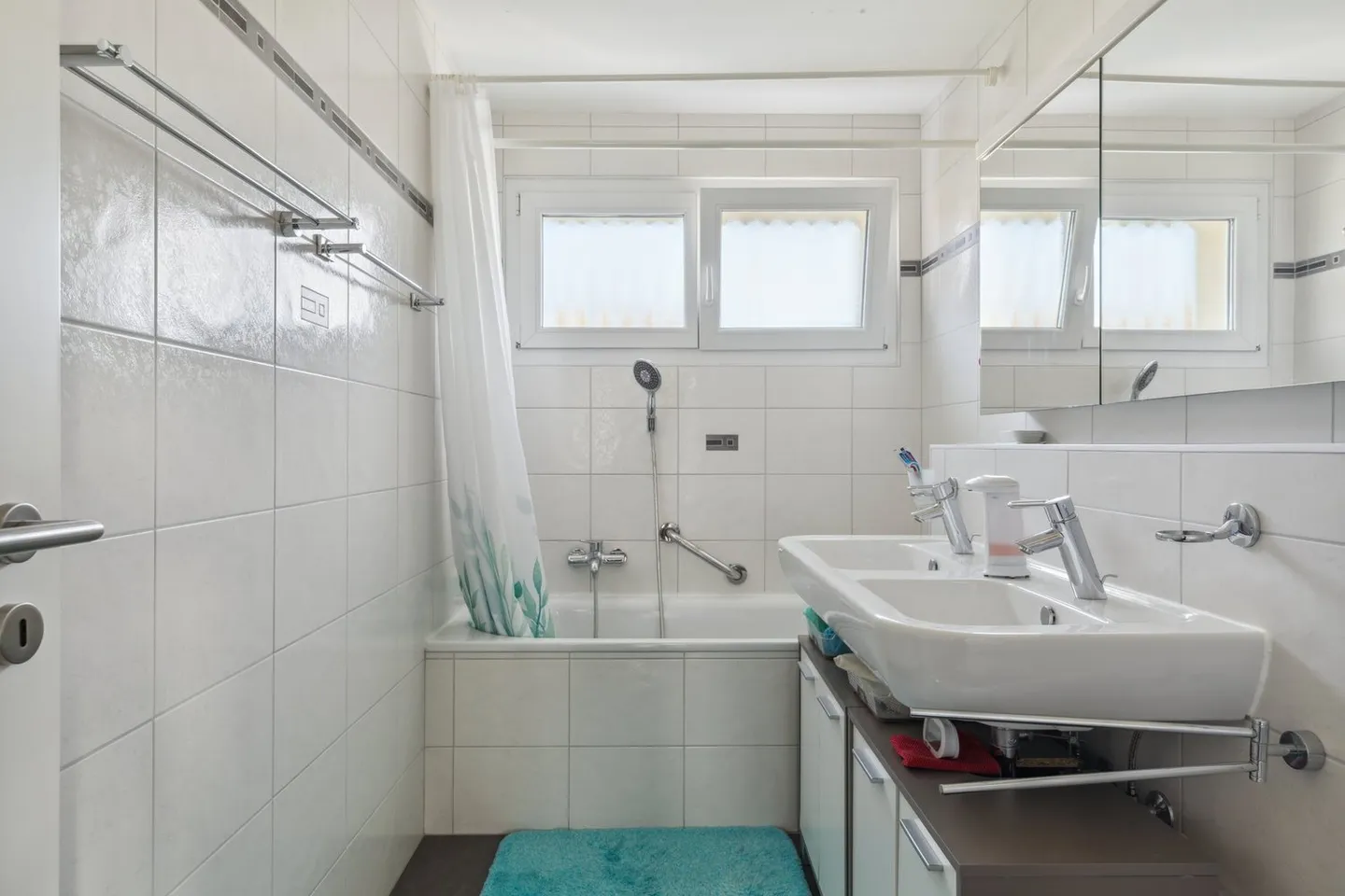 Appartement 4.5 pièces avec vue dégagée - Photo 4 sur 6