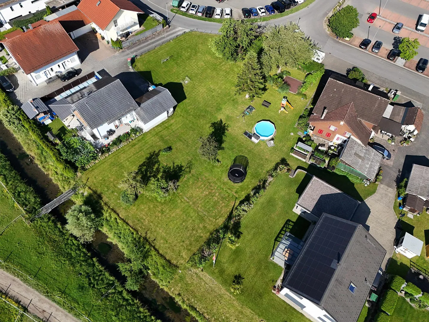 Terreno edificabile in zona residenziale e commerciale - Foto 1 di 3